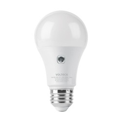 Foco LED Volteck tipo bulbo A19 10 W con sensor de luz Mod. LED-75SL