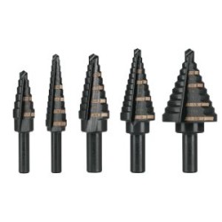 Brocas escalonadas de óxido negro